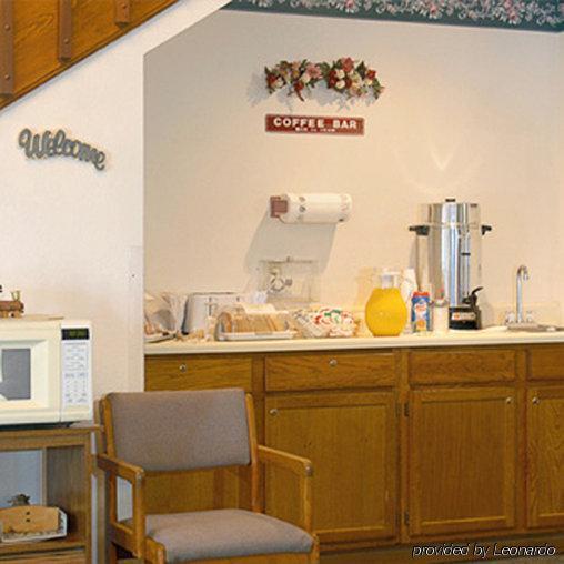 Deluxe Inn Nebraska City Restaurant foto